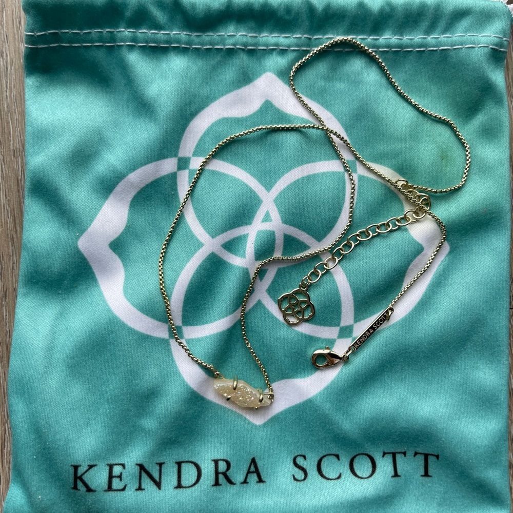RARE DISCONTINUED Kendra Scott Iridescent Drusy Geometric Retired necklace